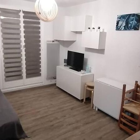 Studio 4 Personnes Лез Англ Екстериор снимка