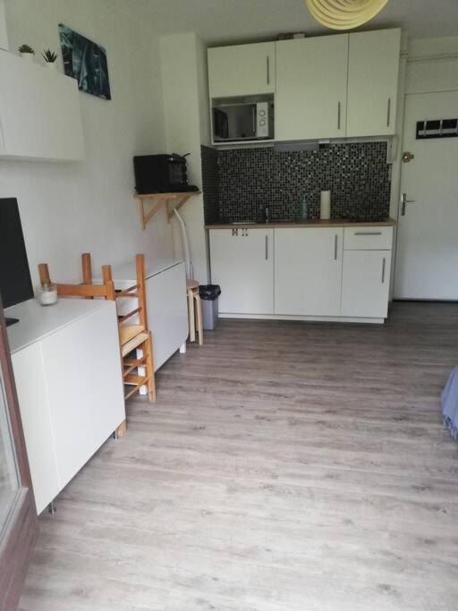 Studio 4 Personnes Лез Англ Екстериор снимка