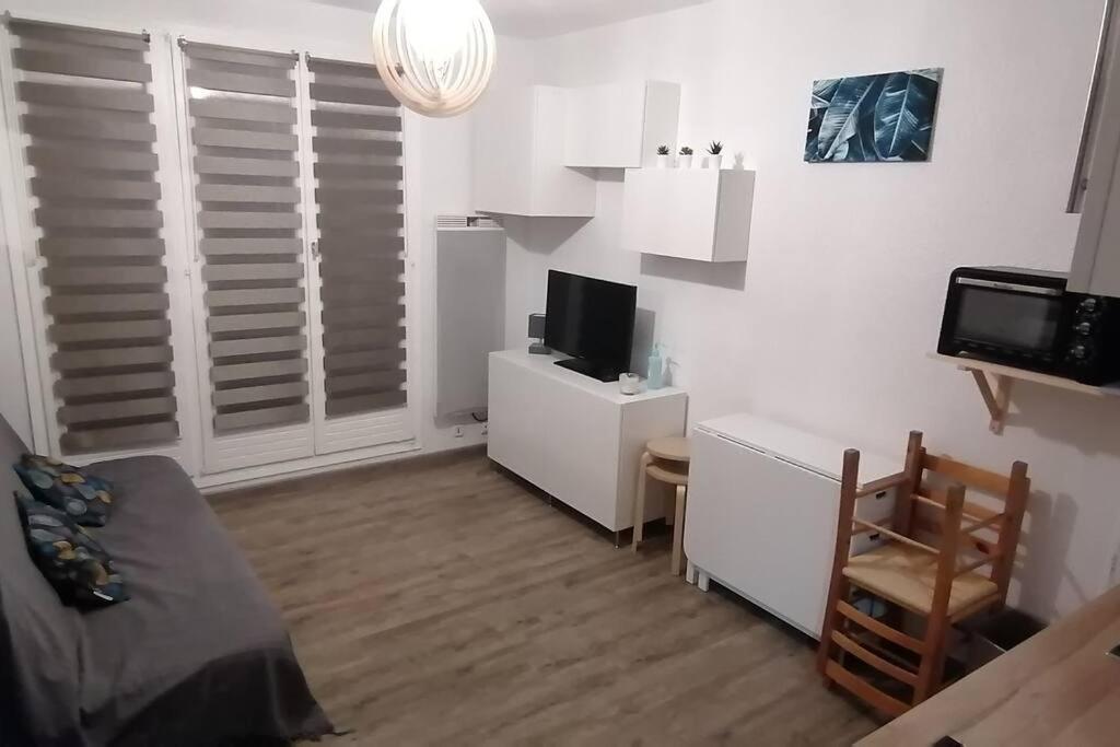 Studio 4 Personnes Лез Англ Екстериор снимка